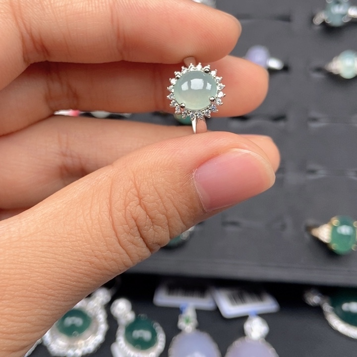 翡翠未镶嵌戒指戒指