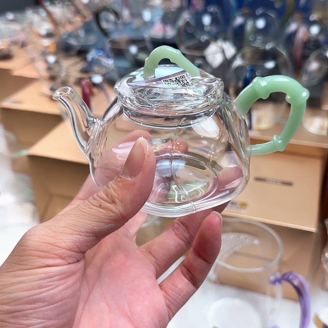 禾器君漾壶浅玉色