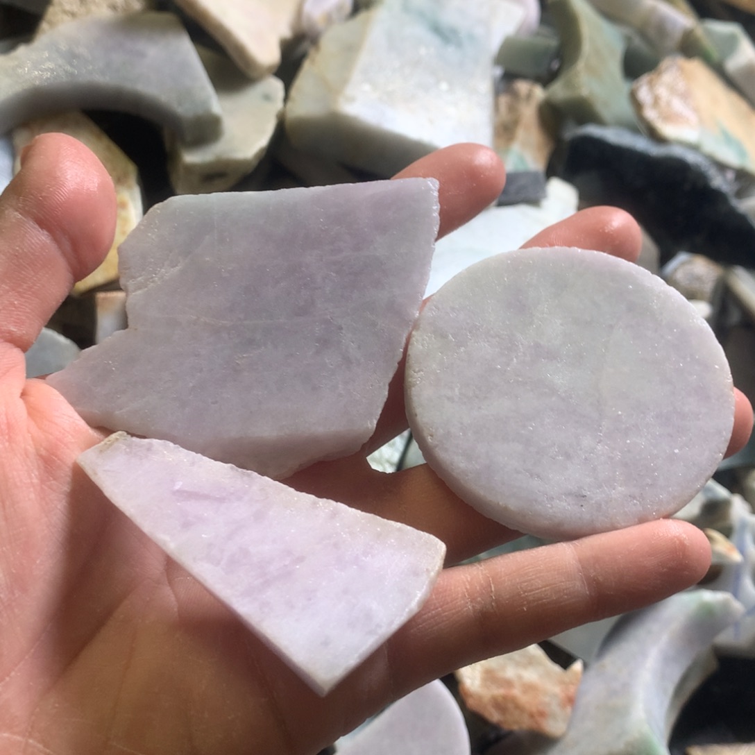 翡翠颈饰未镶嵌缅甸翡翠