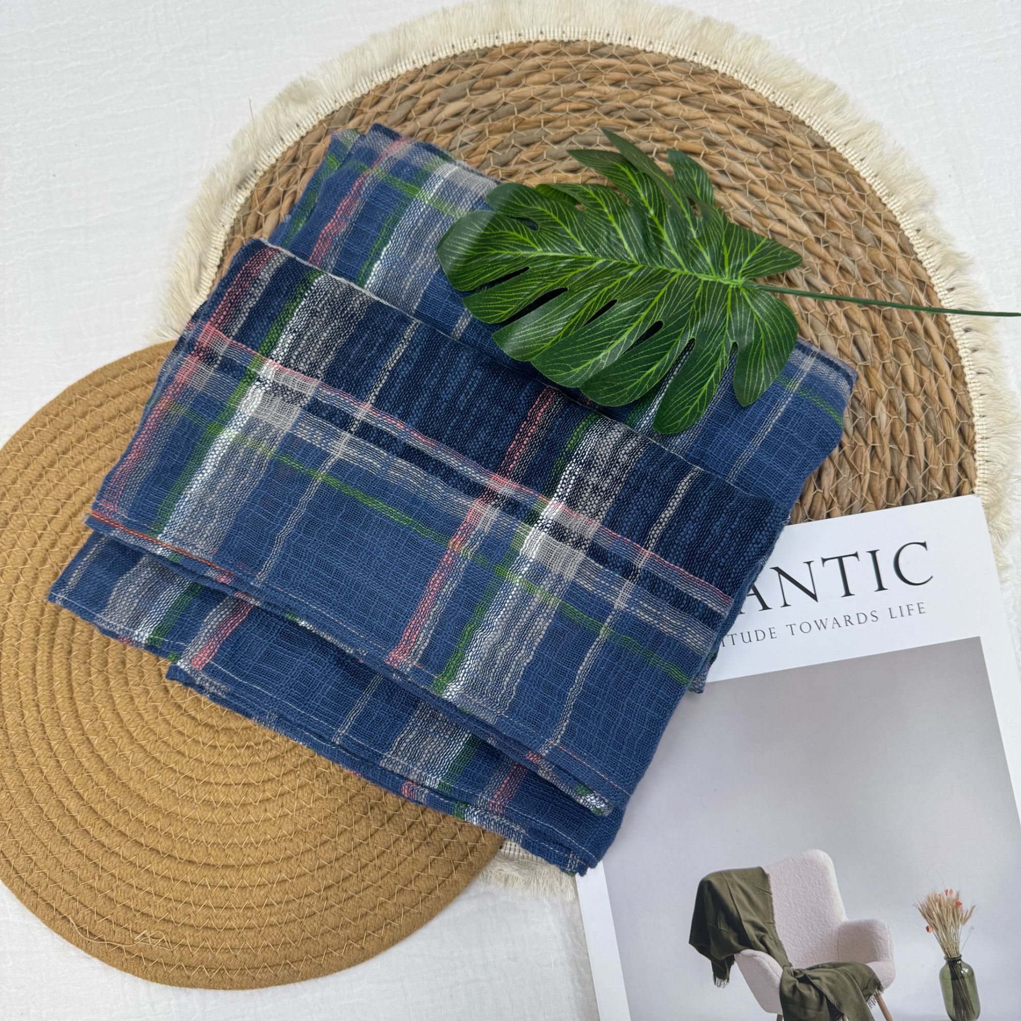 A320 汉麻蓝色拼色围巾 70*200cm