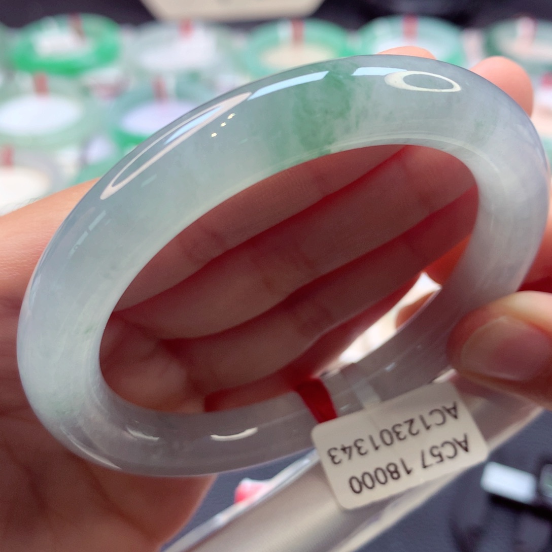 翡翠手镯未镶嵌12翡翠手镯99