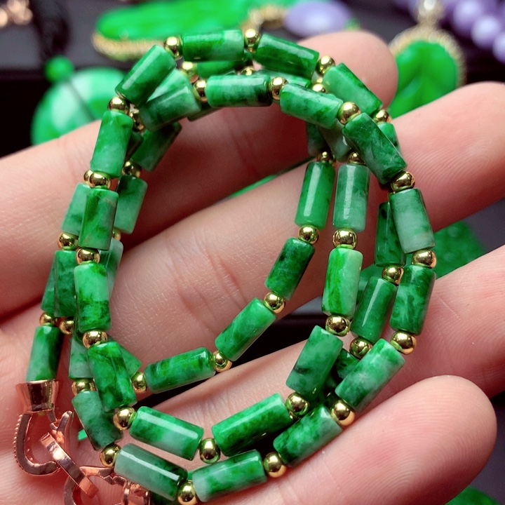 翡翠未镶嵌毛衣链