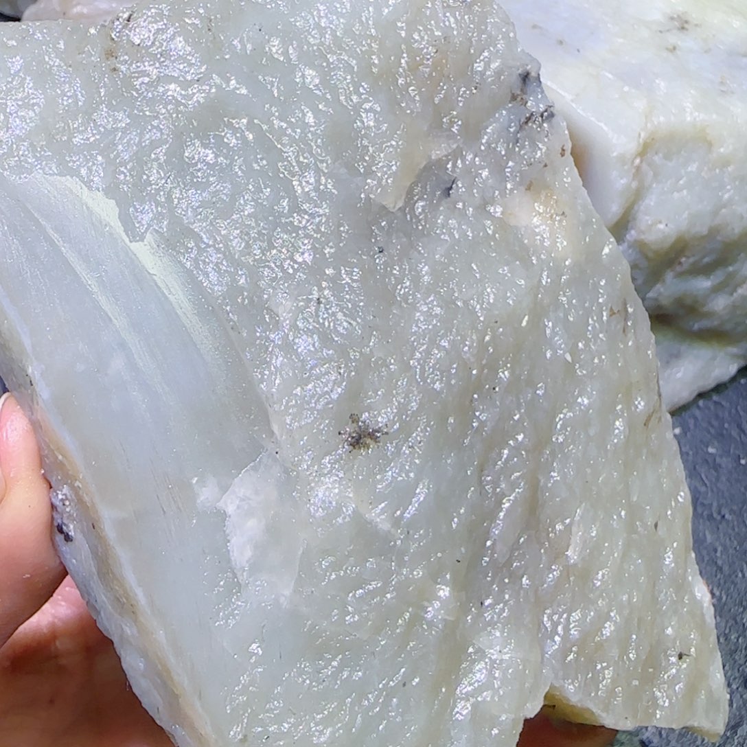 和田玉未镶嵌珠宝半成品