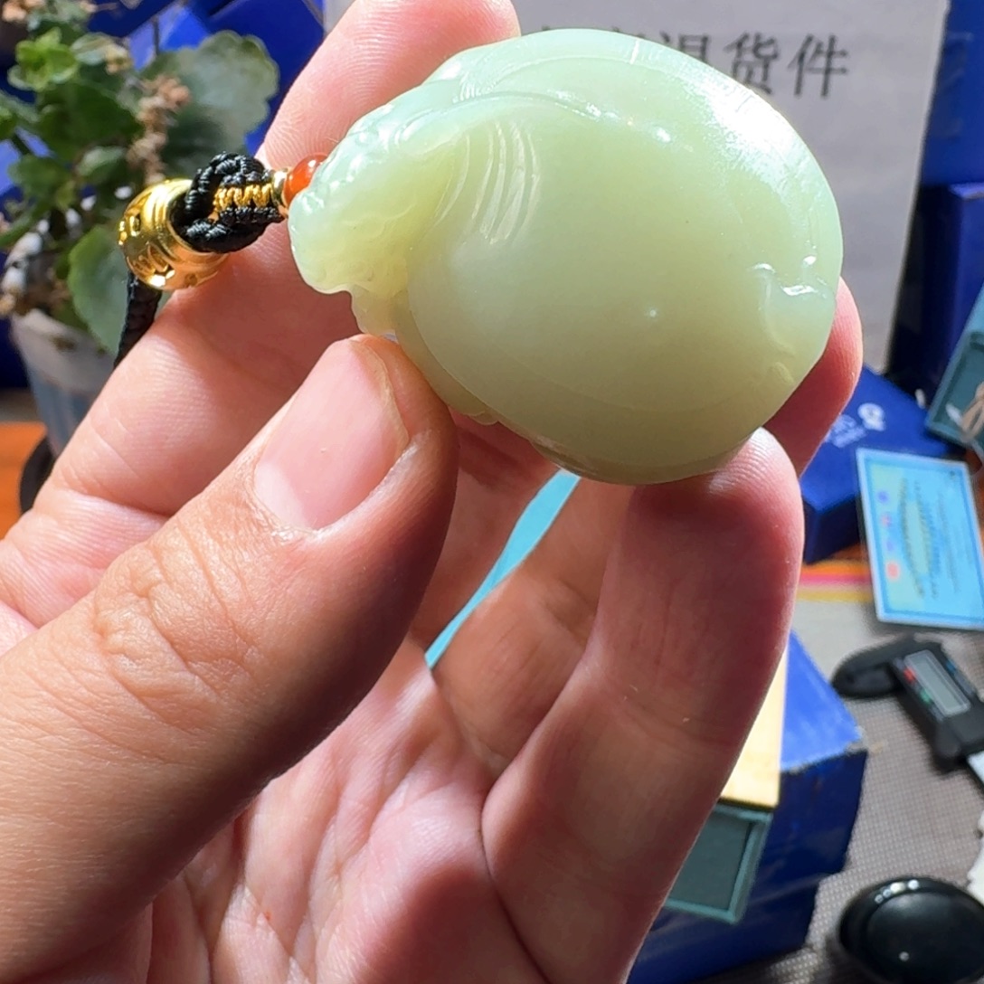 和田玉（糖玉）未镶嵌颈饰