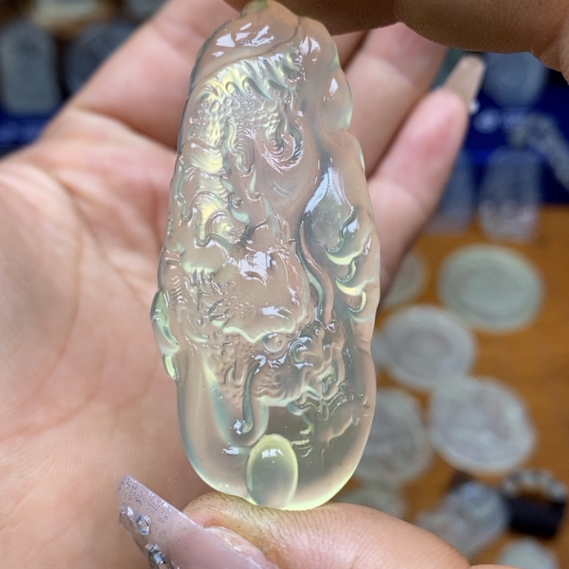 【闪购商品】蛇纹石玉颈饰未镶嵌