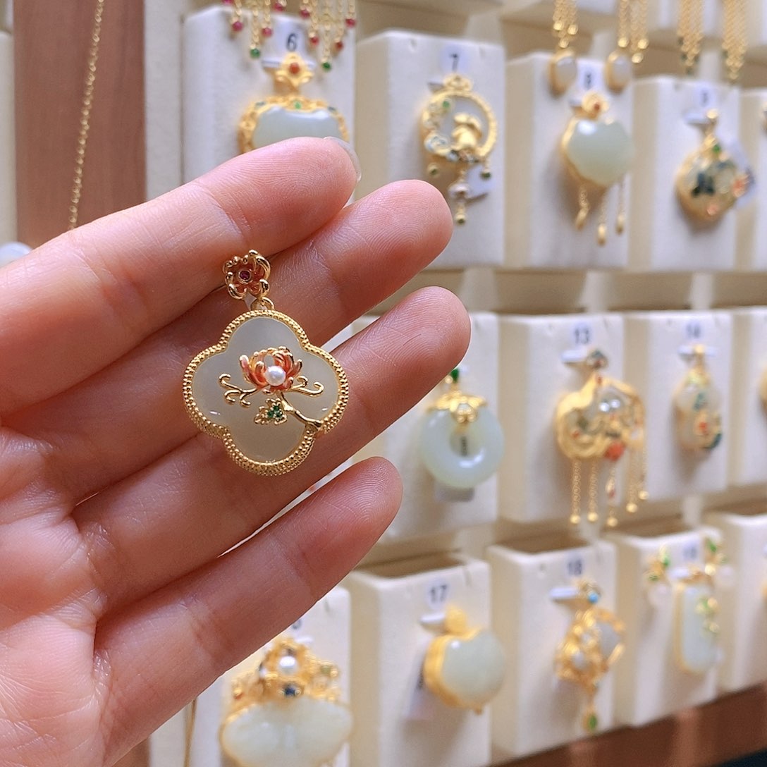 和田玉颈饰银S925镶嵌