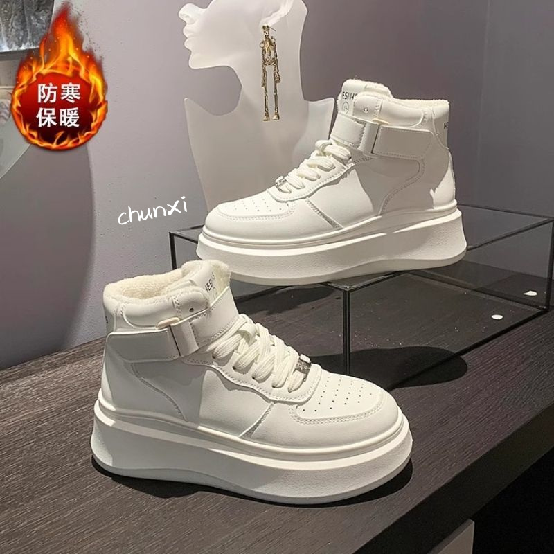 高帮小白鞋女款2025秋冬新款加绒保暖厚底松糕鞋魔术贴防滑二棉鞋