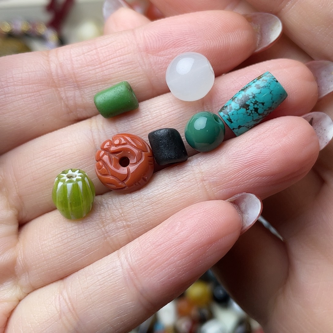 琉璃/树脂/塑料类