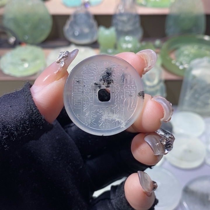 岫玉吊坠未镶嵌吊坠