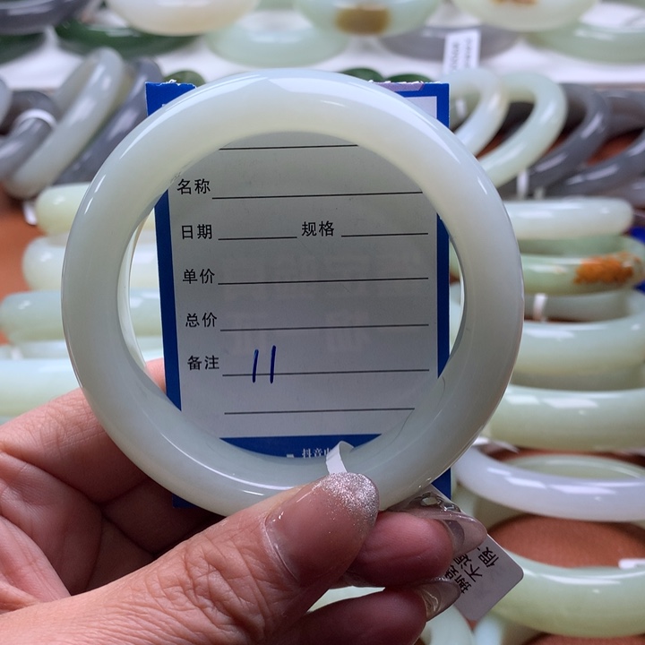 和田玉（糖玉）手镯未镶嵌