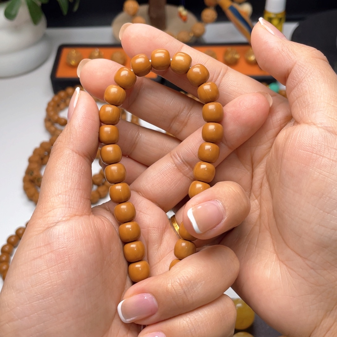 春***9手串猴头核桃老型8.8搭配