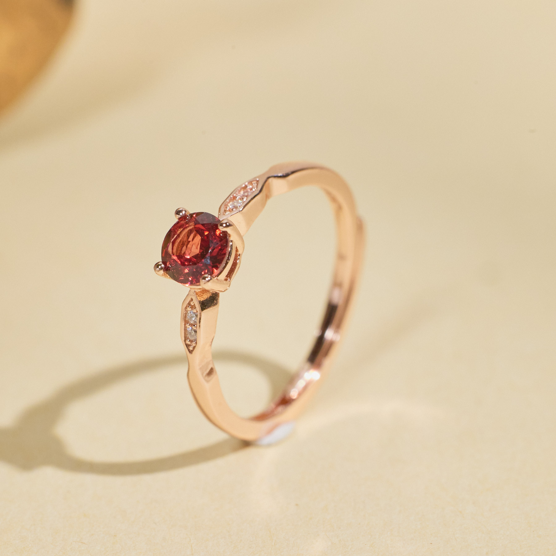 【歪歪】石榴石戒指*925镶嵌W3891