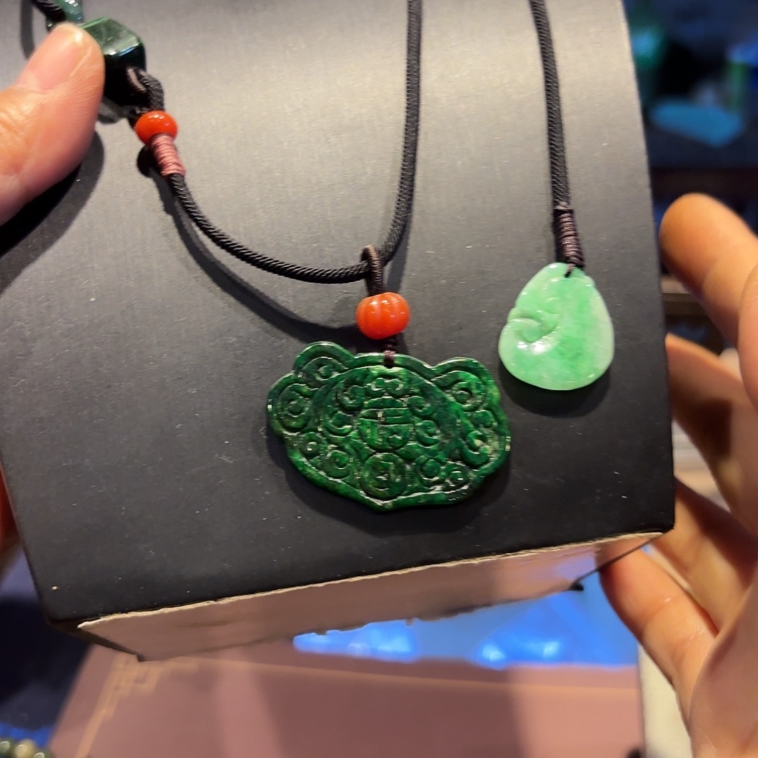 翡翠未镶嵌颈饰原创