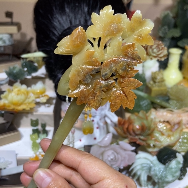 蛇纹石玉未镶嵌发饰