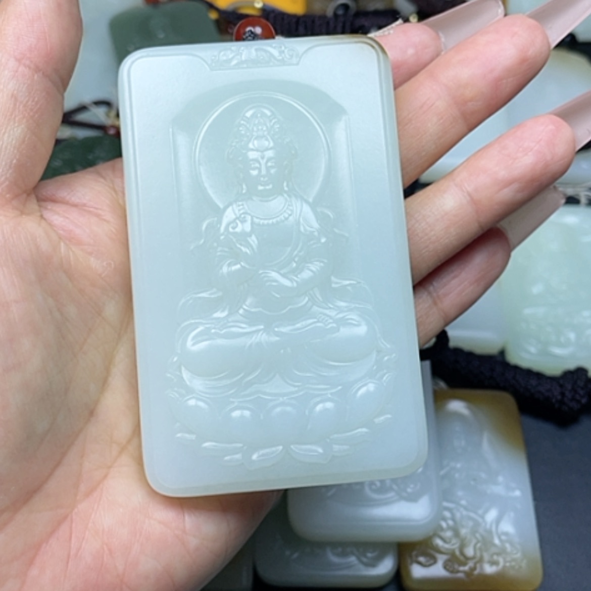 【闪购商品】和田玉未镶嵌颈饰星****人