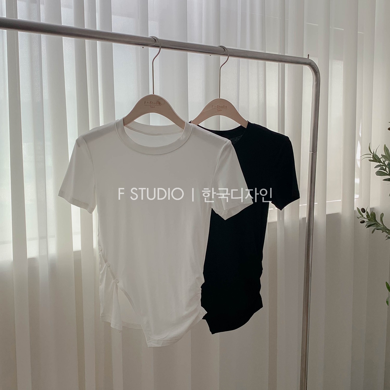 「新品」【夏日出逃】侧开叉纽扣短袖T恤FS206S047