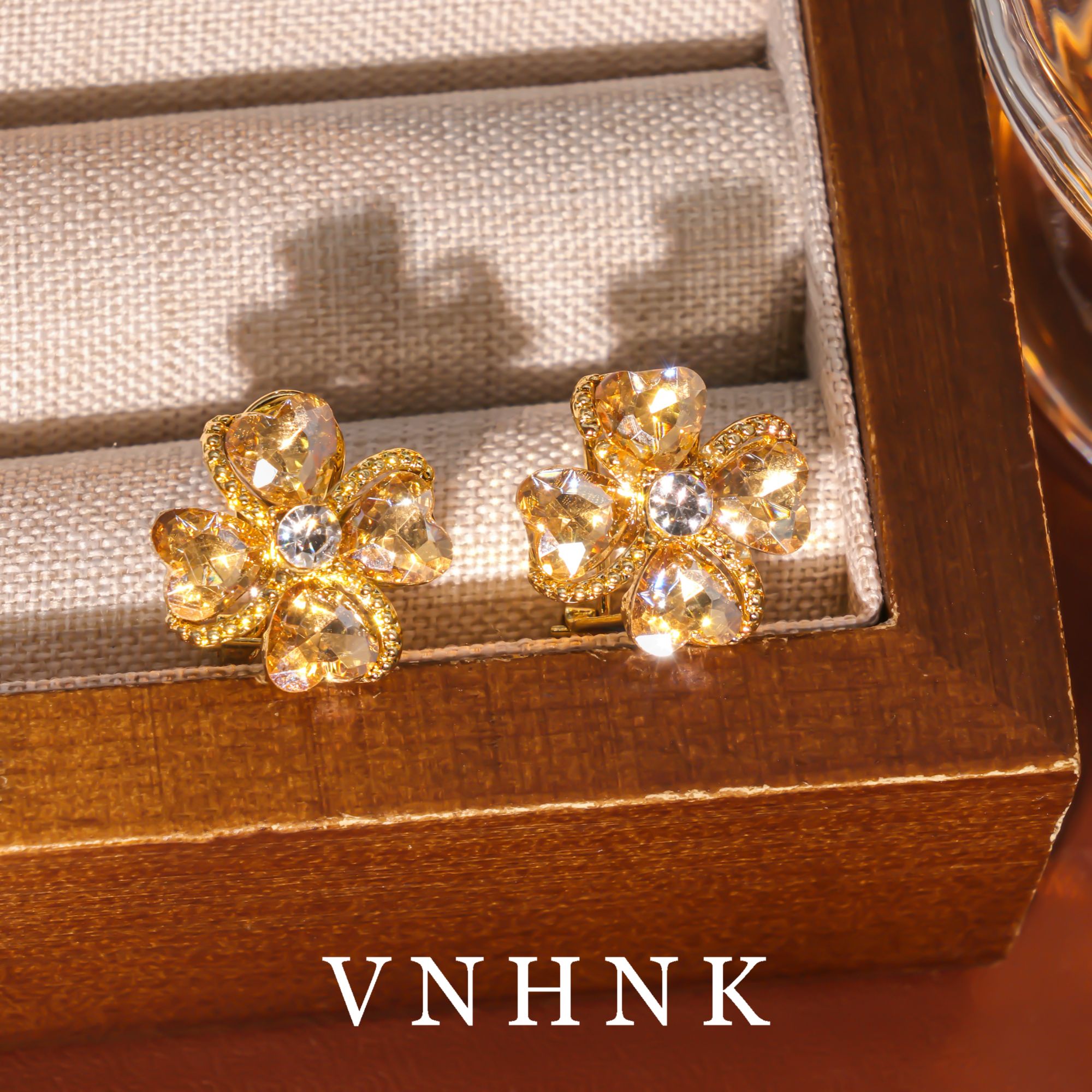 铜合金合成锆石耳饰 美可儿  F111  金色小众百搭耳环