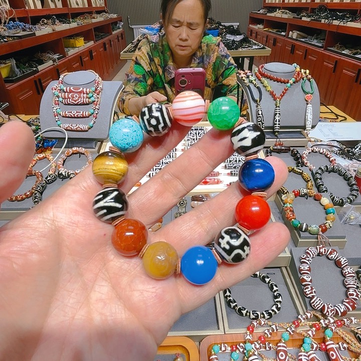 未镶嵌玛瑙/玉髓珠宝奇石