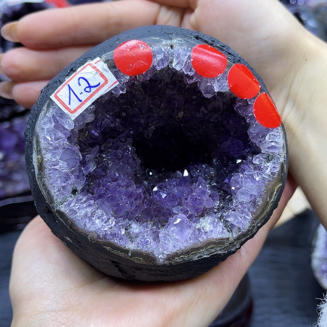 雨***烟未镶嵌紫晶大型摆件（非配饰）