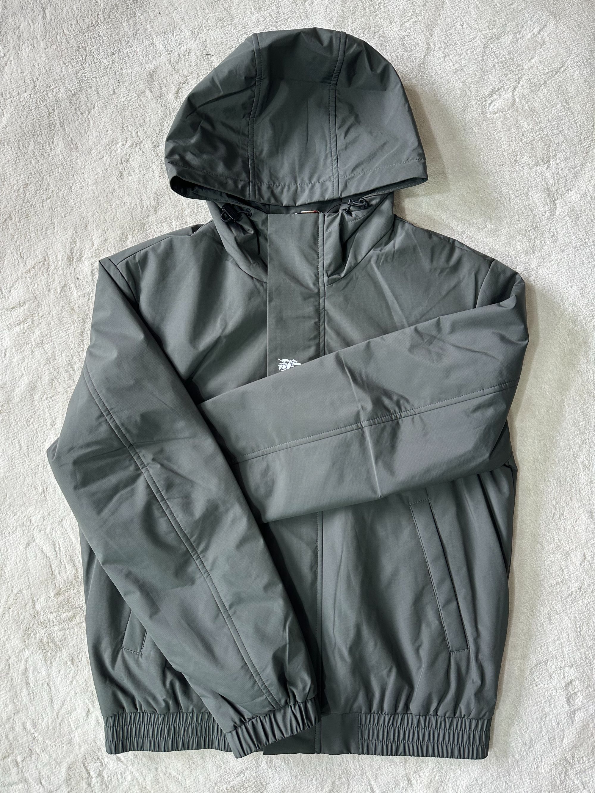 B04巴老板爱穿的男士连帽夹克