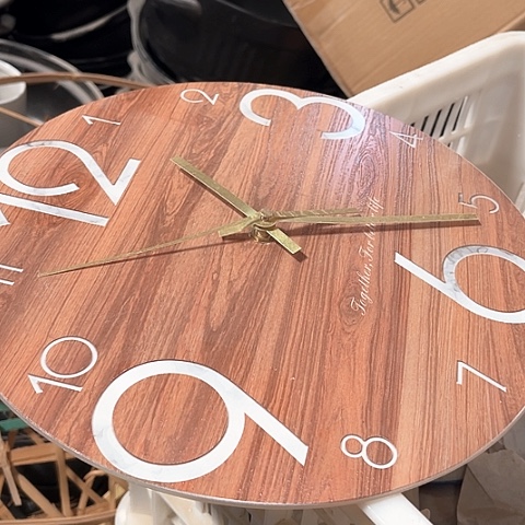 微瑕，不明火，30厘米时钟木纹