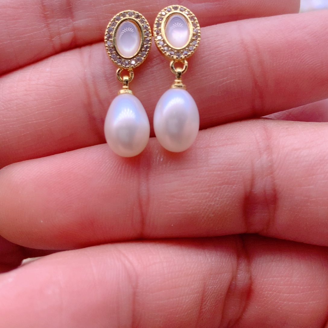 淡水珍珠合金耳饰