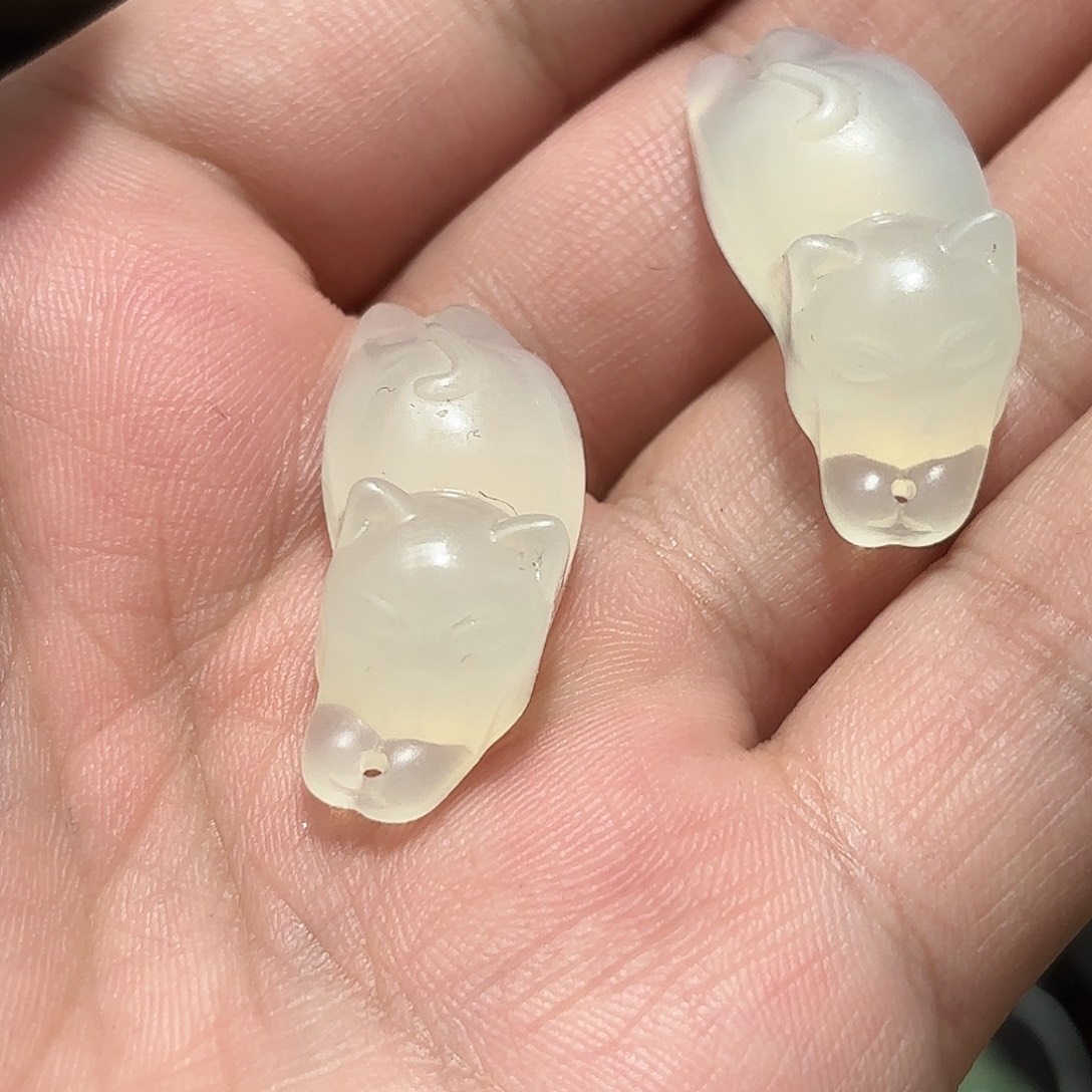 .***狗蛇纹石玉未镶嵌颈饰