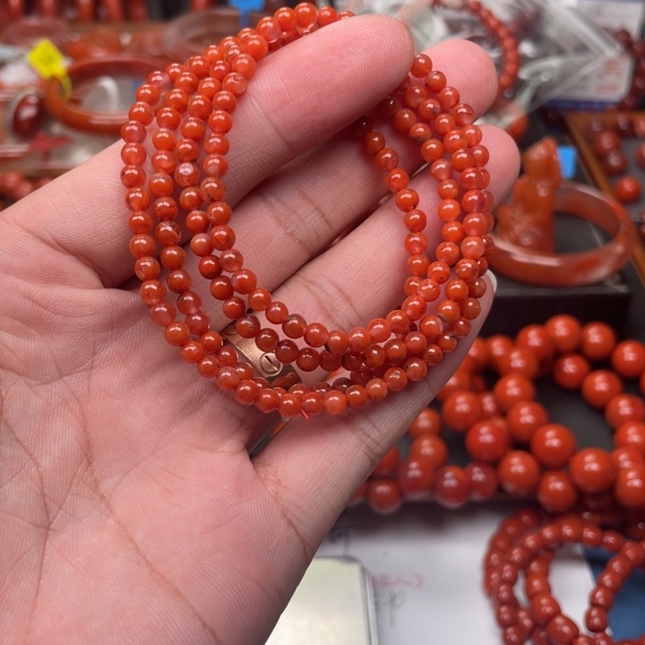 南红玛瑙未镶嵌手链