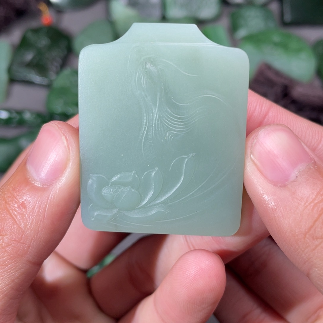 和田玉（碧玉）颈饰未镶嵌