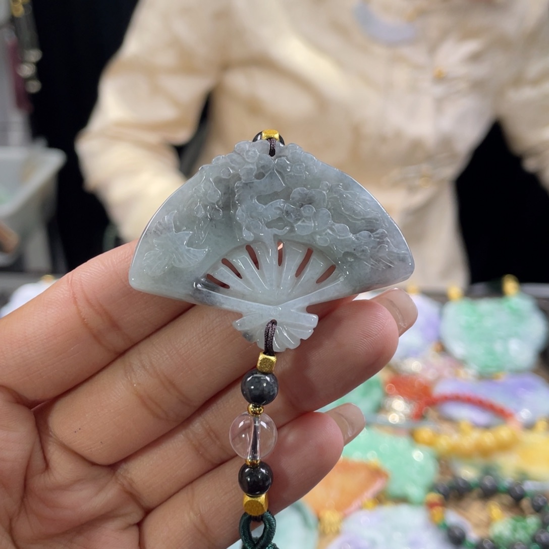 翡翠颈饰未镶嵌代编织