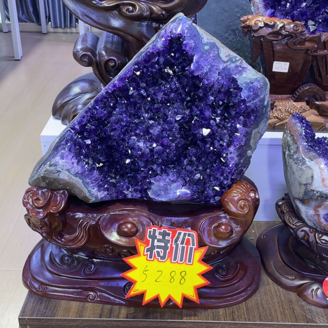 乌拉圭紫水晶摆件