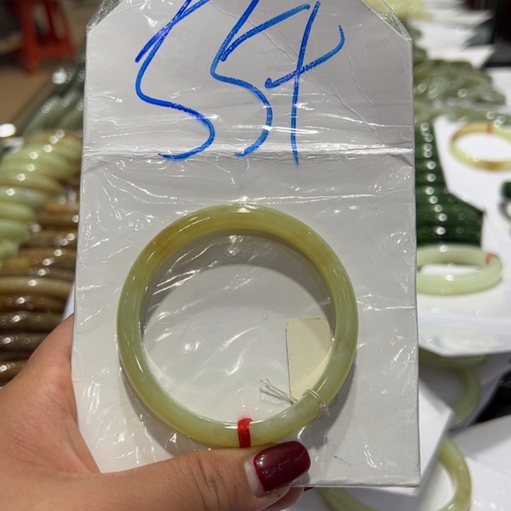 和田玉（糖玉）手镯未镶嵌抱****蟹