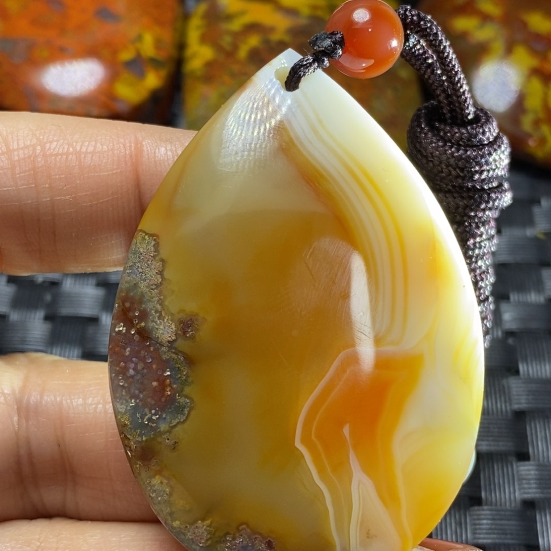 玛瑙/玉髓挂坠未镶嵌