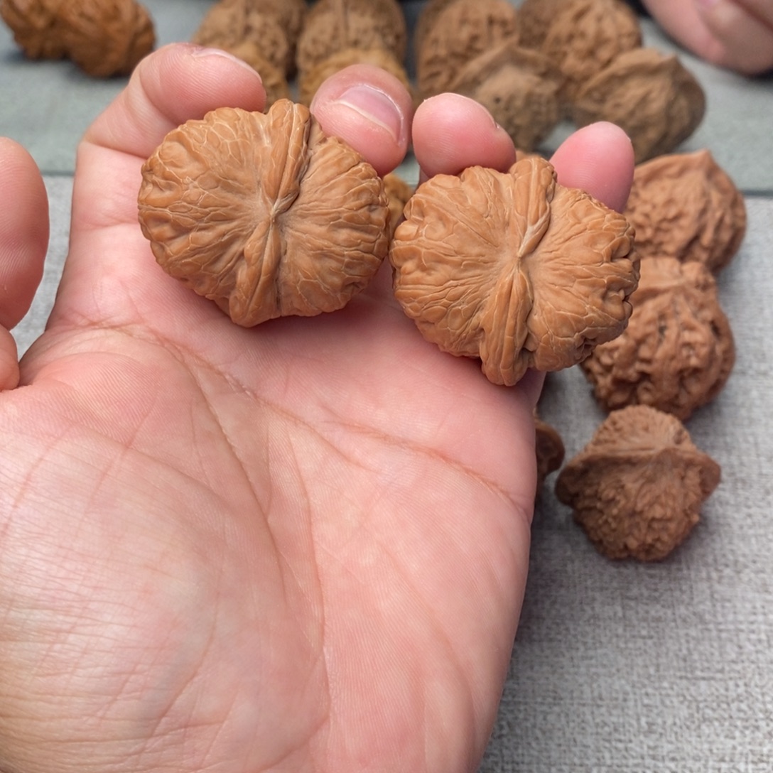 文玩核桃吊坠42平谷元宝