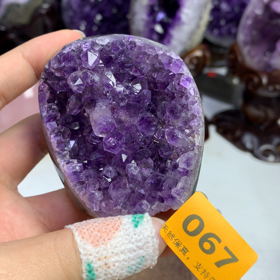 紫晶未镶嵌摆件紫晶