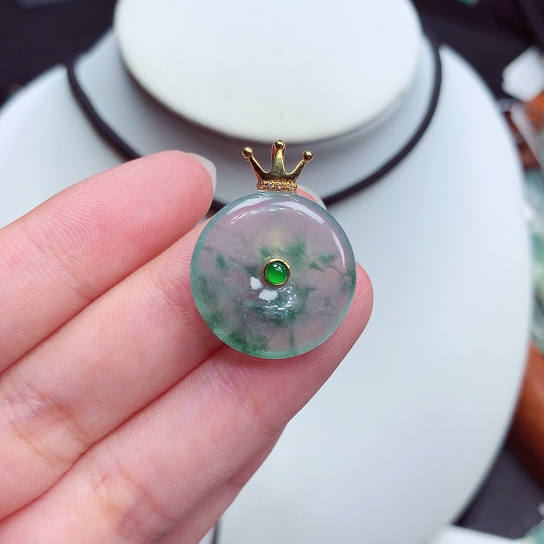 颈饰18K金镶嵌翡翠翡翠28，19.9/3.9