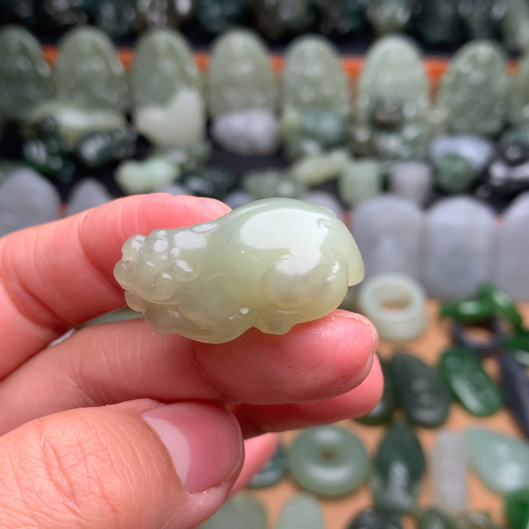 和田玉颈饰未镶嵌挂件85