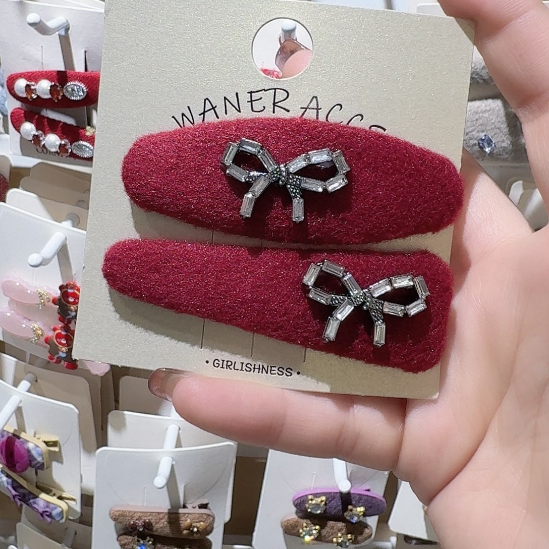 皮质铁合金红色蝴蝶结