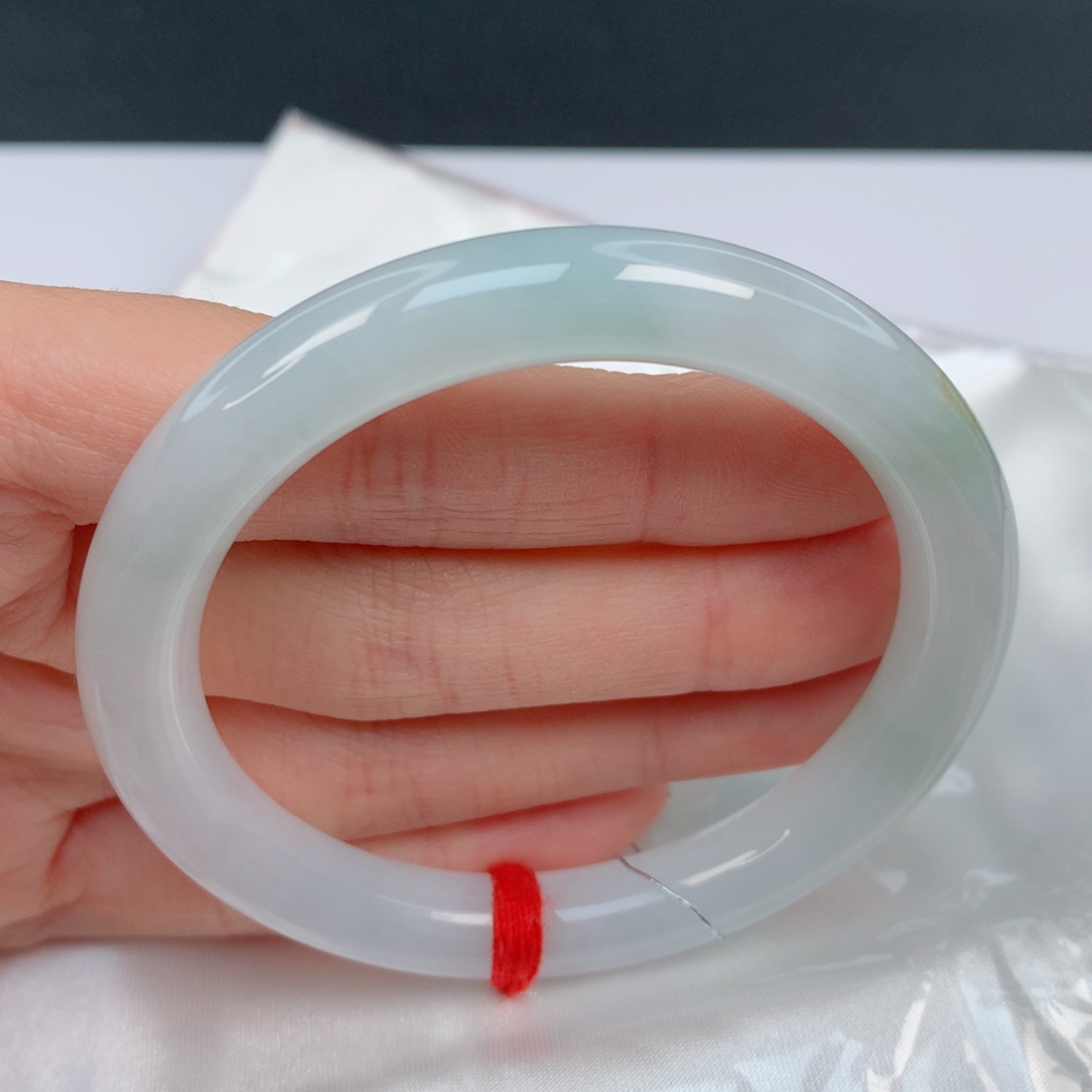 翡翠手镯未镶嵌53.5圆条