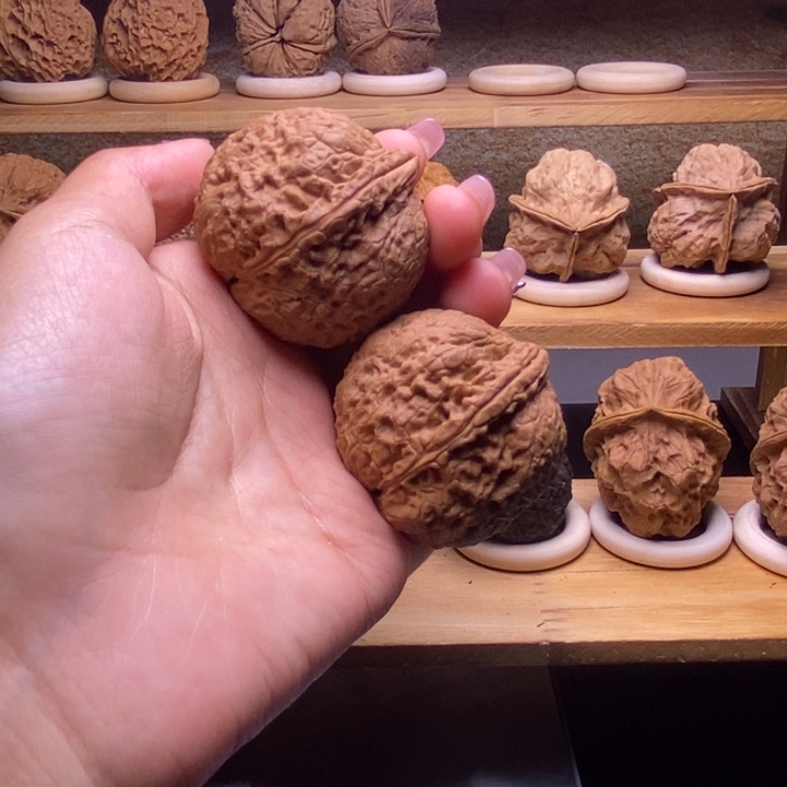 人***理吊坠文玩核桃5。           