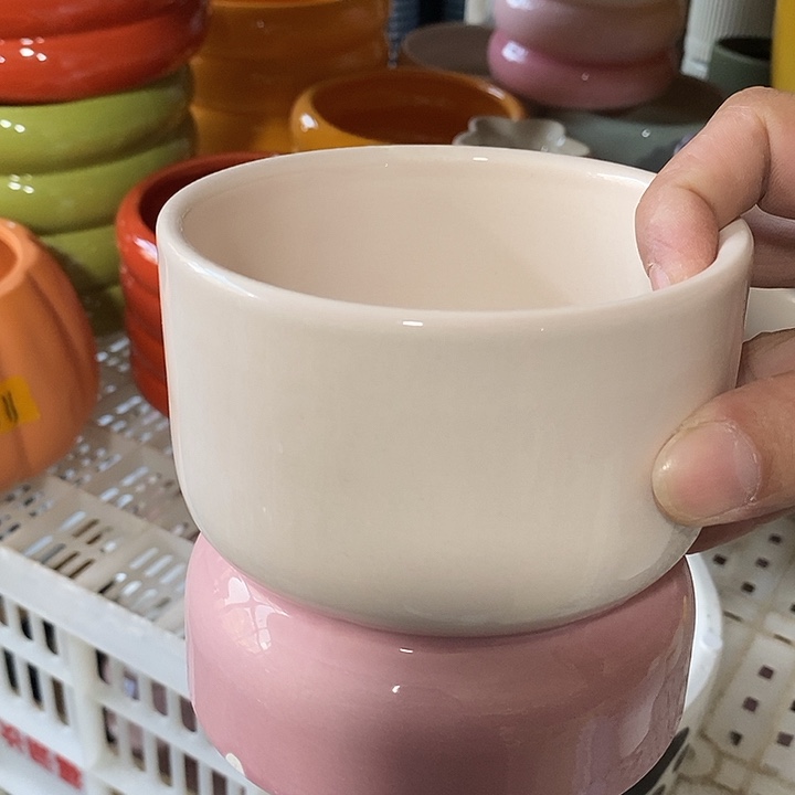 陶瓷花盆有孔 瑕疵介意勿拍 