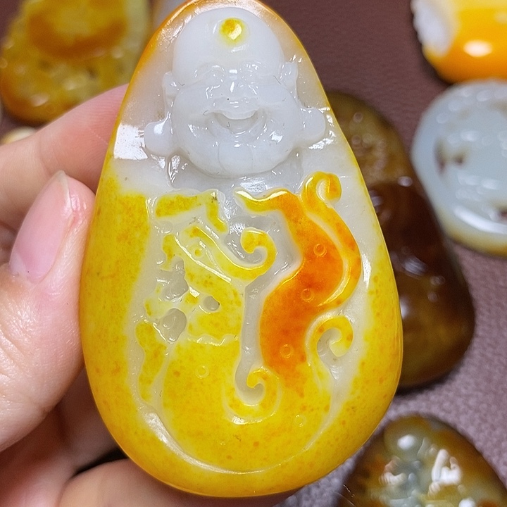 2***9和田玉未镶嵌颈饰