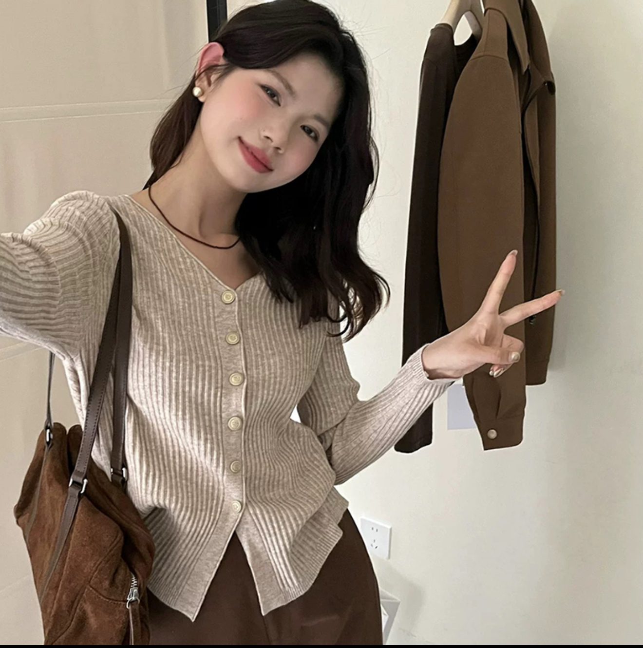 2025春秋新款韩版小香风V领宽松显瘦长袖单排扣针织开衫女707