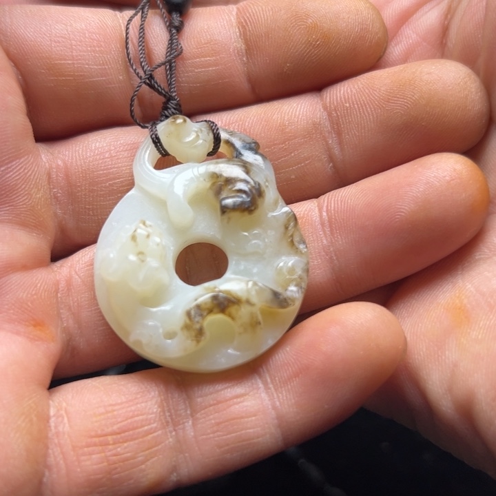 和田玉（糖玉）未镶嵌挂件