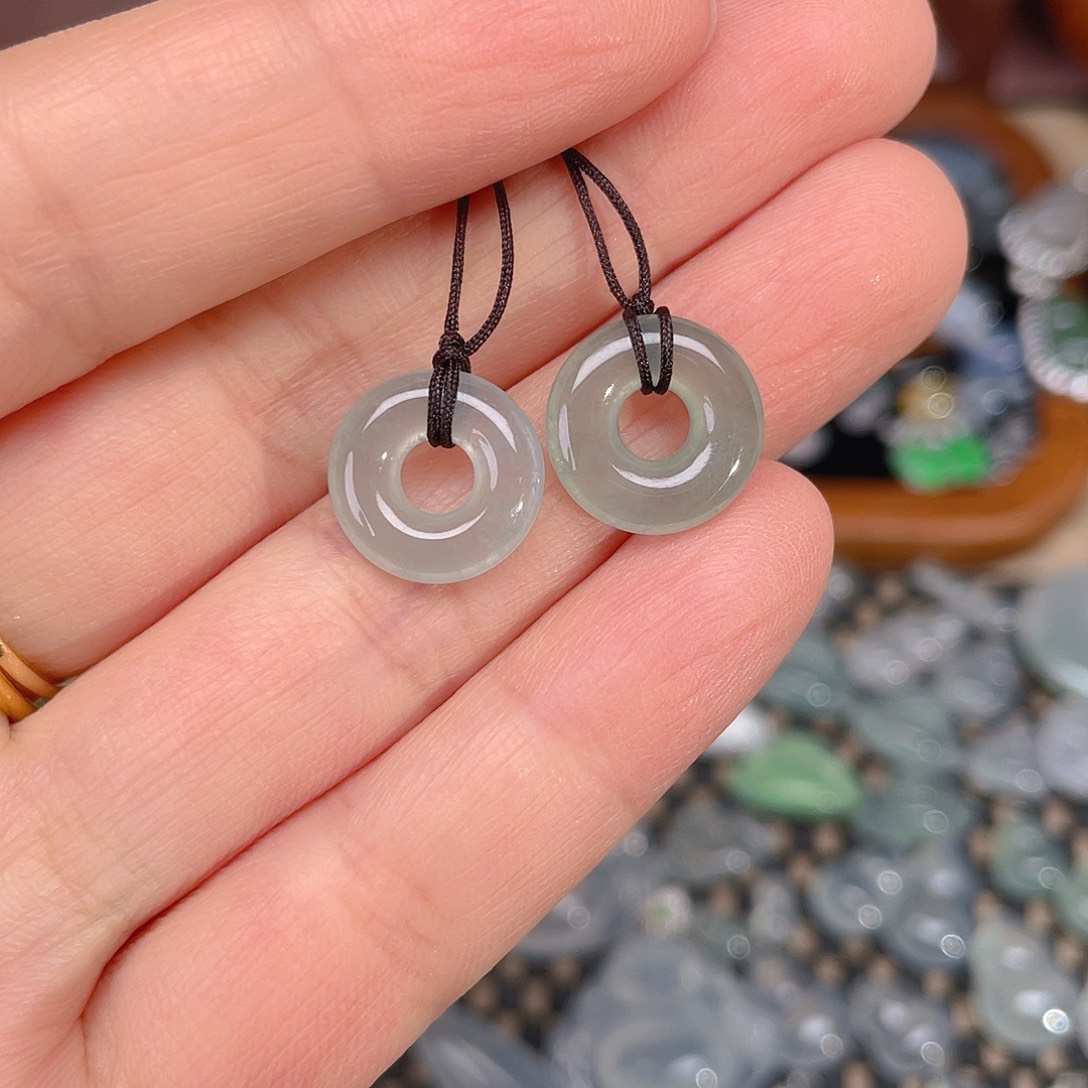 翡翠未镶嵌颈饰天然缅甸A货翡翠