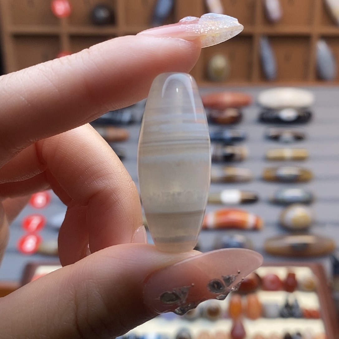 玛瑙/玉髓颈饰未镶嵌