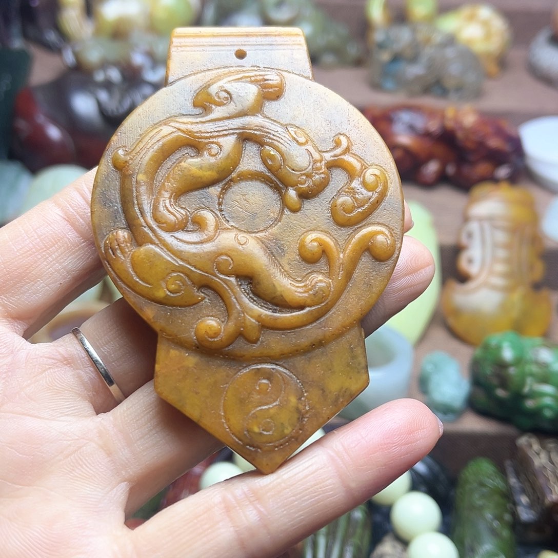 白玉菩提吊坠70。。