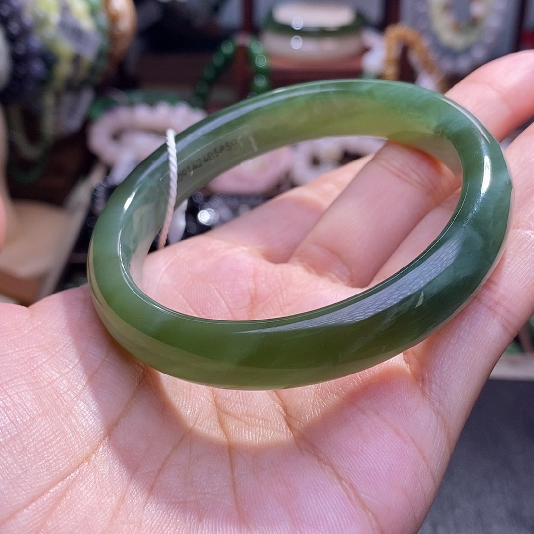 和田玉未镶嵌毕业级老矿料碧玉猫眼手镯58