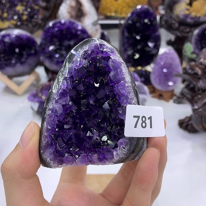 大型摆件（非配饰）未镶嵌水晶