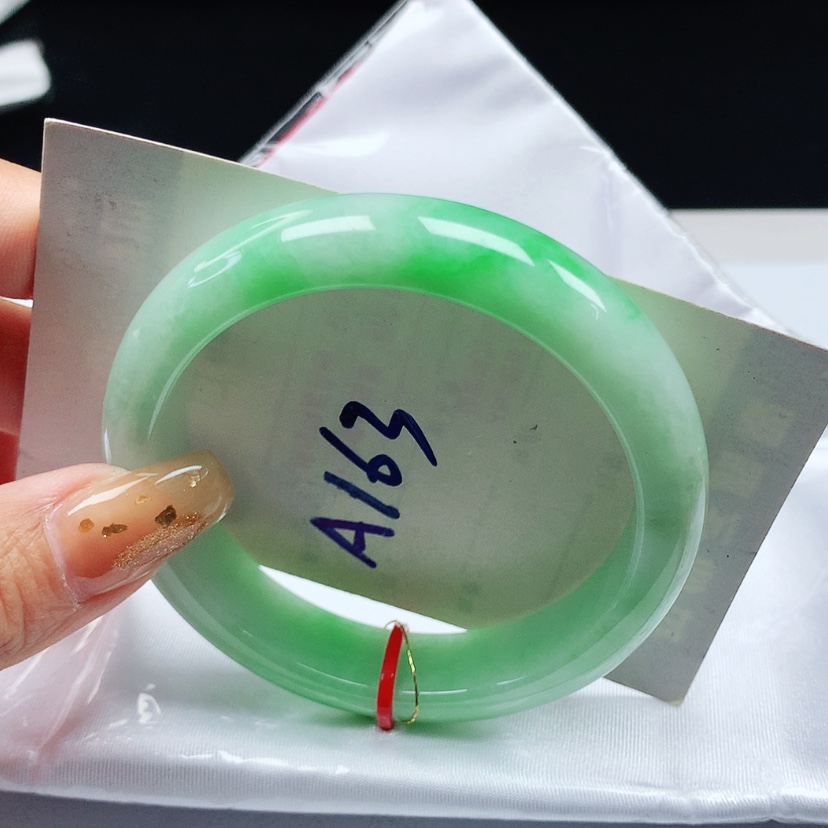 【闪购商品】翡翠手镯未镶嵌 正圈54+